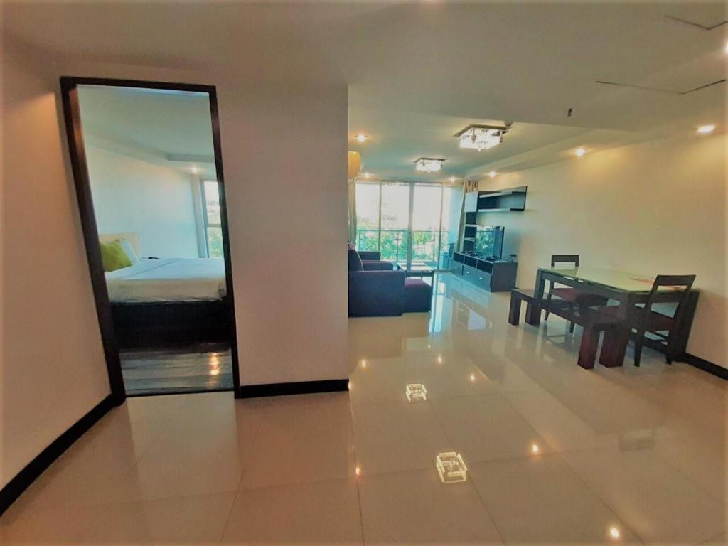 Nice Residence Банкок Екстериор снимка